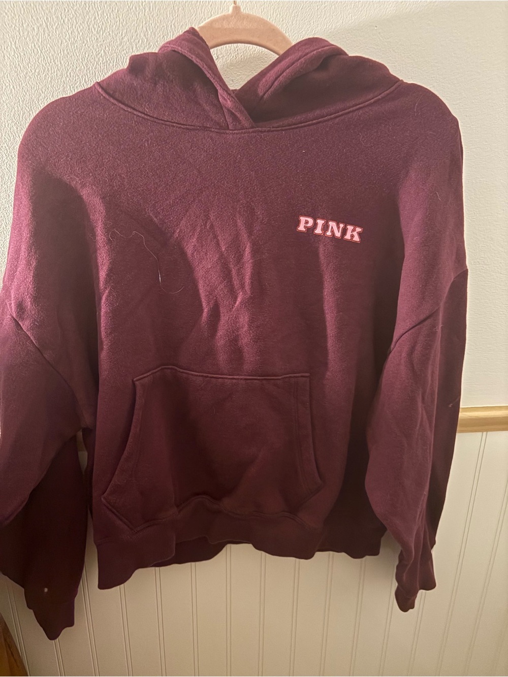 Victoria’s Secret PINK Women’s Medium Burgundy Pink New York Crest Hoodie